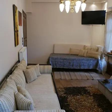 Апартаменты Aimilias House, δυο υπνοδωματίων Арахова